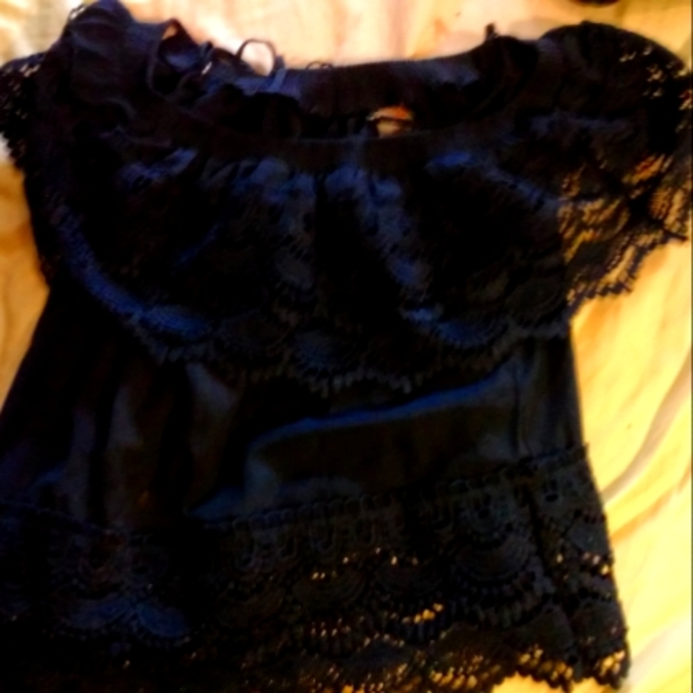 No Boundaries size M dark navy blue off the shoulder lace trimmed top